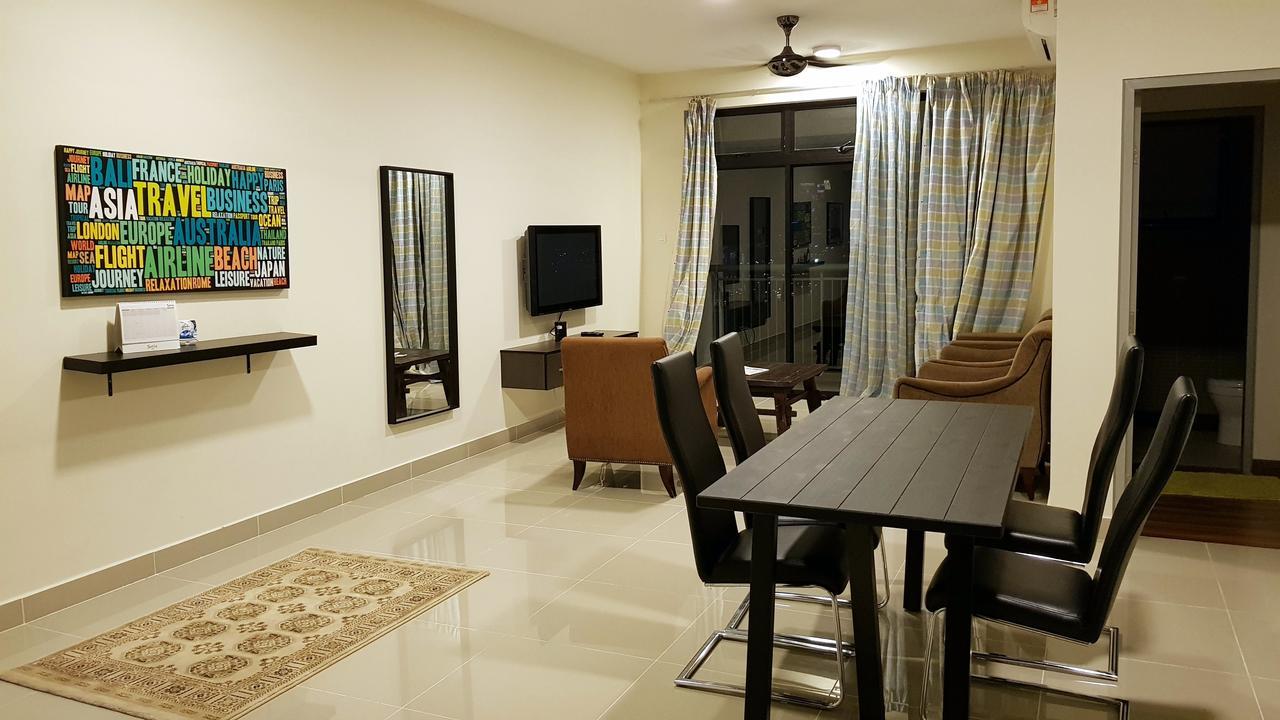 Ayer8 Putrajaya Guesthouse Extérieur photo